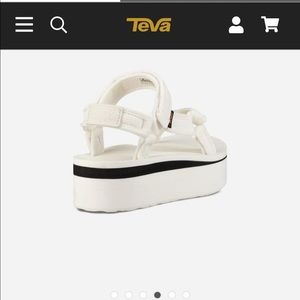 Teva flatform universal mesh print sandals